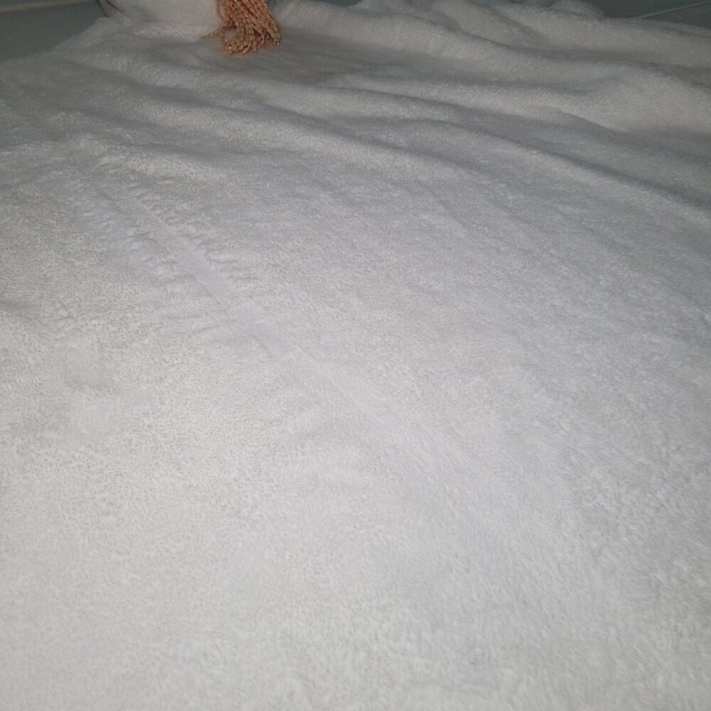 Pillowfort Unicorn Hooded Blanket 40x50 Super Soft White - Picture 7 of 13